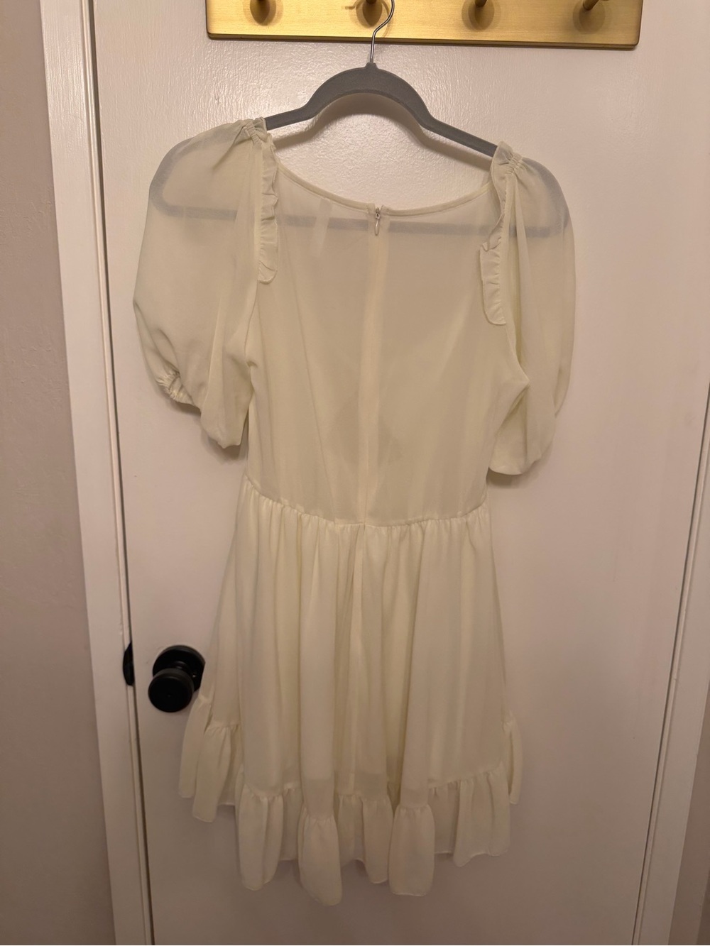 Cream Ruffle-Sleeve Party Dress - Picture 2 of 3
